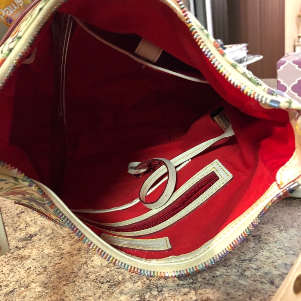 Authentic purse - Picture 2 of 2